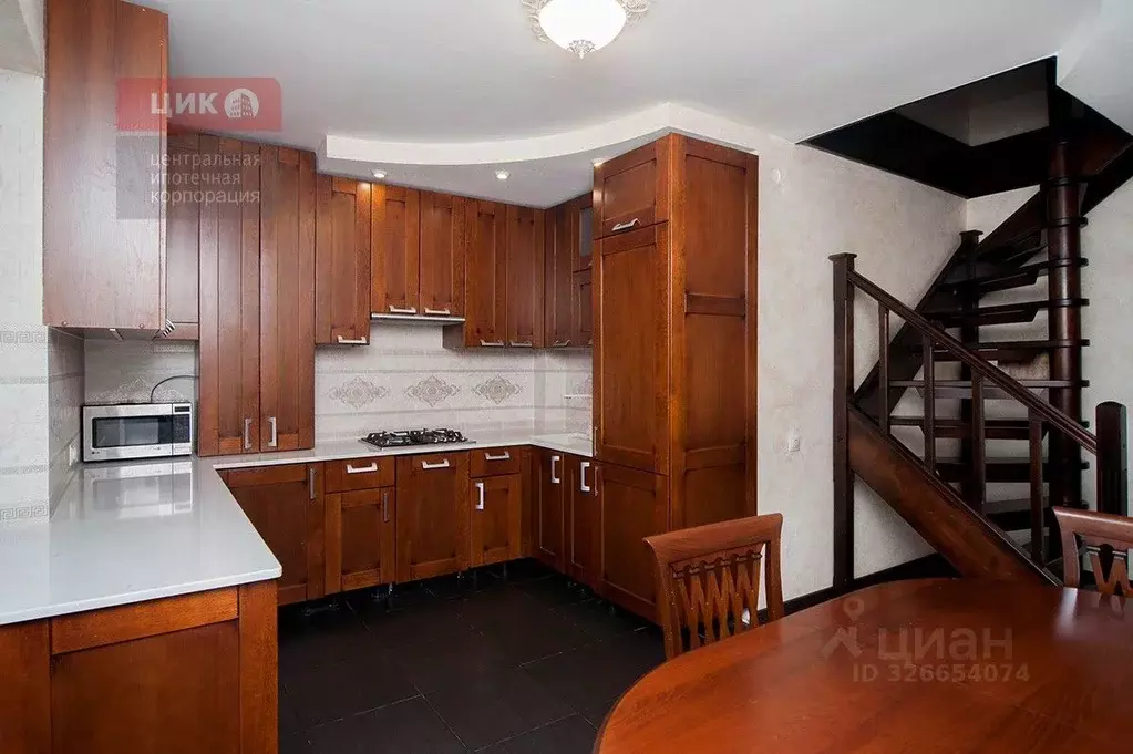 3-к кв. Рязанская область, Рязань Вишневая ул., 32 (111.0 м) - Фото 1