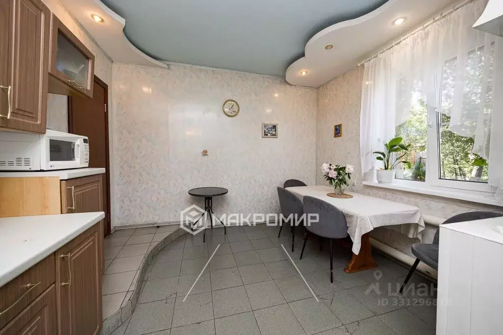 Дом в Челябинская область, Челябинск Центральная ул., 20 (90 м) - Фото 2