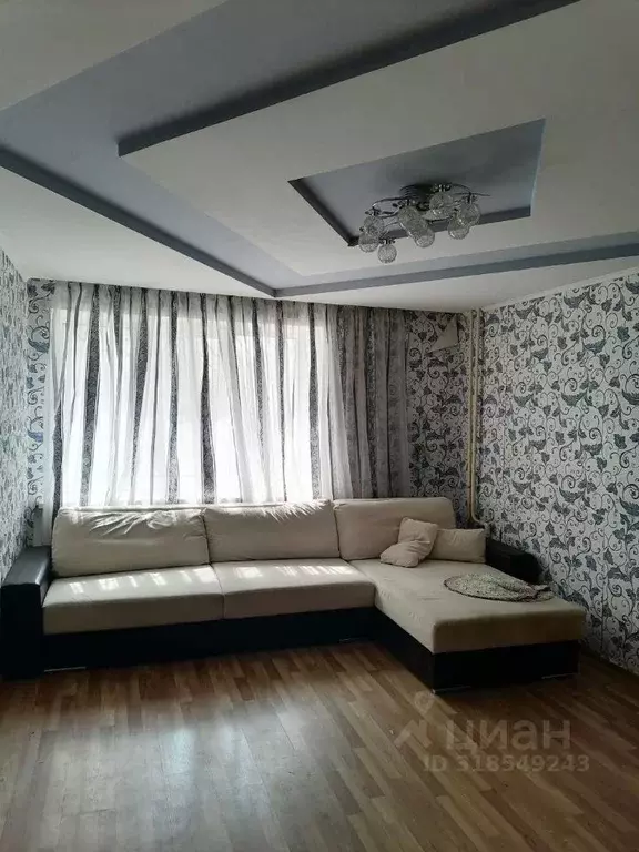 3-к кв. Смоленская область, Смоленск ул. Попова, 102 (89.0 м) - Фото 0