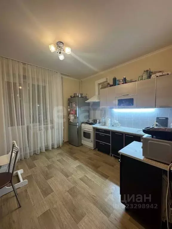 2-к кв. Оренбургская область, Оренбург ул. Юных Ленинцев, 21 (70.4 м) - Фото 1