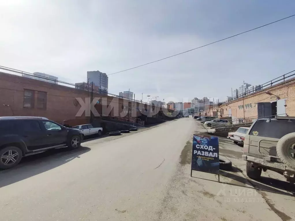Гараж в Новосибирская область, Новосибирск Военная ул., 8 (23 м) - Фото 1
