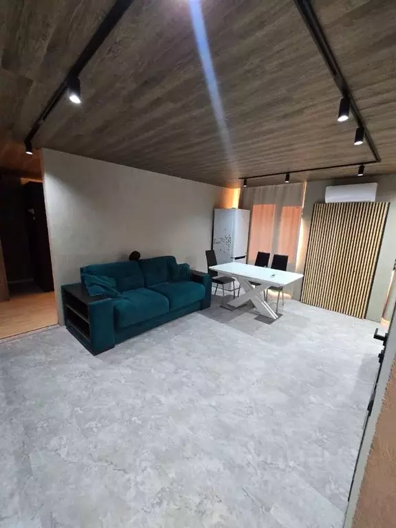 3-к кв. Кемеровская область, Прокопьевск Институтская ул., 97 (57.4 м) - Фото 0