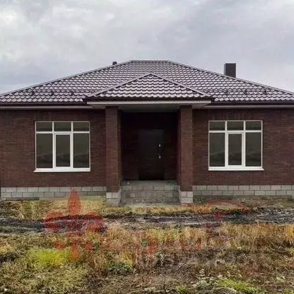 Дом в Белгородская область, Белгородский район, Пушкарское с/пос, с. ... - Фото 1