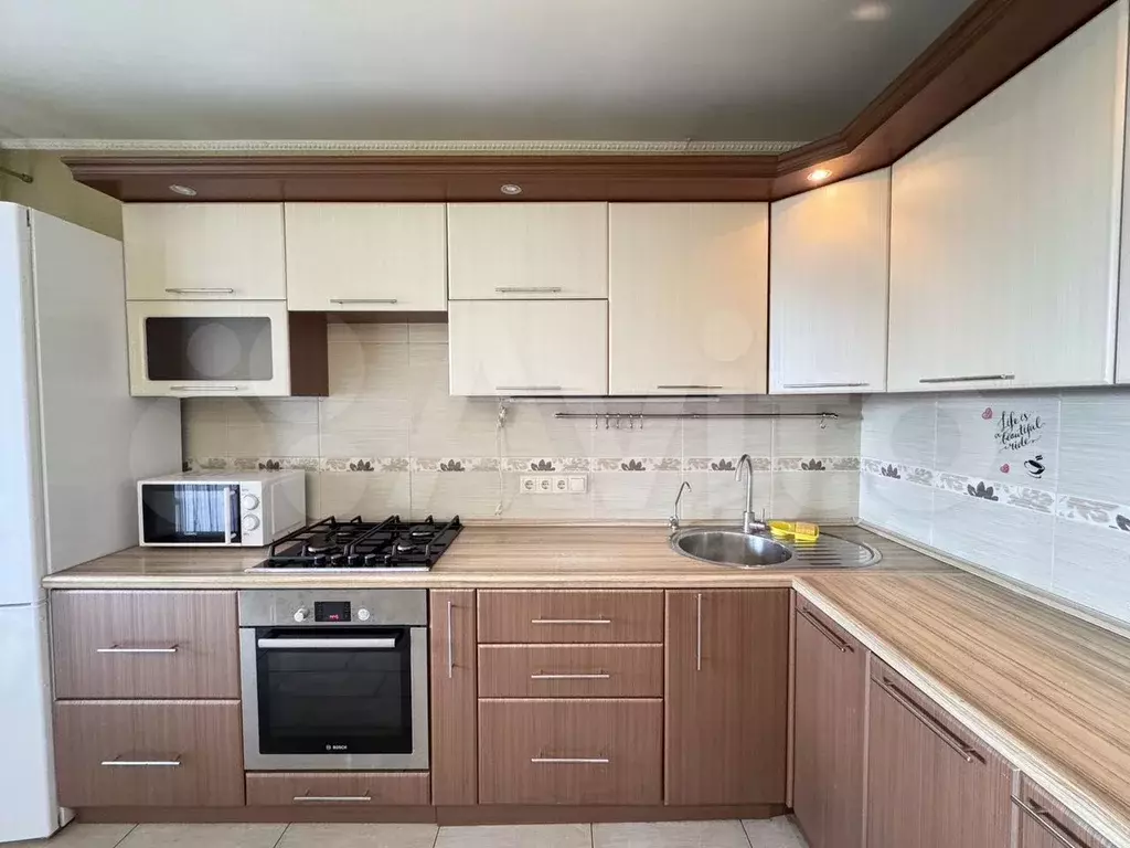 3-к. квартира, 80 м, 10/10 эт. - Фото 0