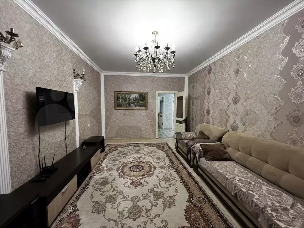 2-к. квартира, 70 м, 3/6 эт. - Фото 1