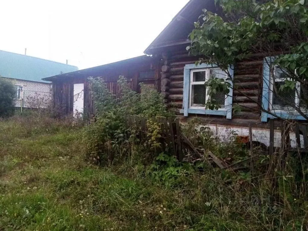 Дом в Свердловская область, Ачитский муниципальный округ, пос. ... - Фото 1