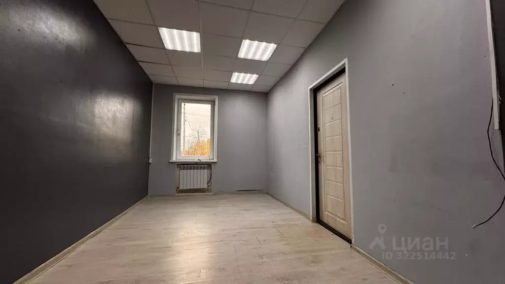 Торговая площадь в Смоленская область, Смоленск ул. Шевченко, 65 (35 ... - Фото 1