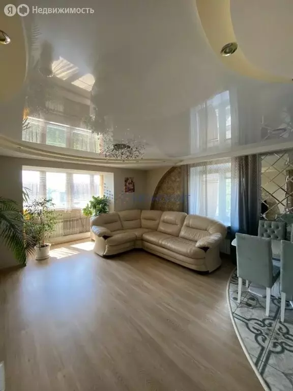 3-комнатная квартира: Дзержинск, проспект Циолковского, 48 (100 м) - Фото 1