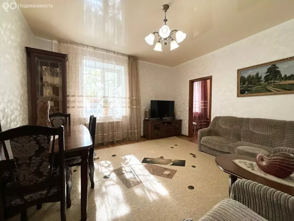 3-комнатная квартира: Октябрьский, Комсомольская улица, 6 (57.1 м) - Фото 2