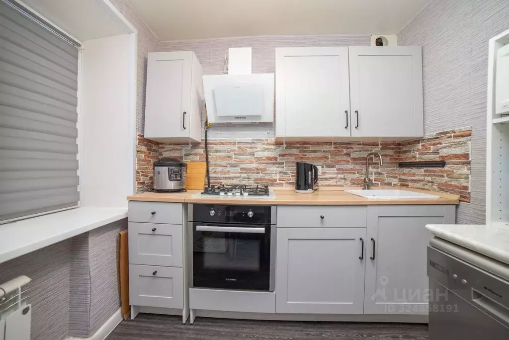 1-к кв. Свердловская область, Екатеринбург ул. Белинского, 232 (30.0 ... - Фото 1