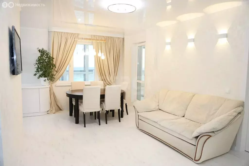 4-комнатная квартира: Тюмень, улица Федюнинского, 64к1 (113.6 м) - Фото 1