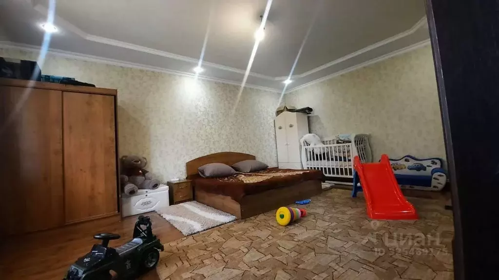 Дом в Кабардино-Балкария, Чегем ул. Братьев Макоевых, 55 (350 м) - Фото 2