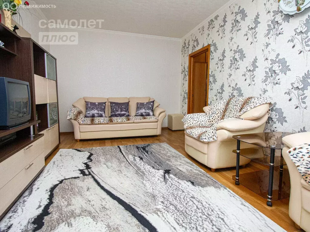 2-комнатная квартира: Ульяновск, проспект Ленинского Комсомола, 42 ... - Фото 0