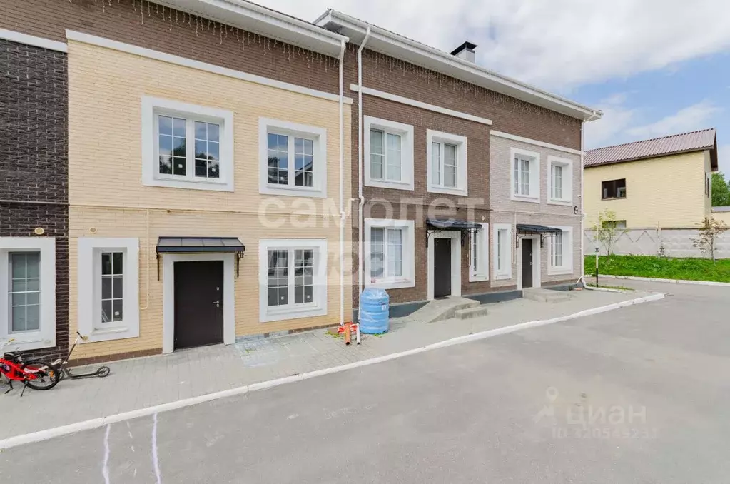 Таунхаус в Челябинская область, Сосновский муниципальный округ, с. ... - Фото 1