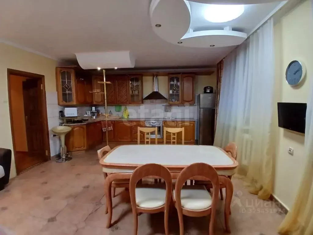 3-к кв. Ямало-Ненецкий АО, Салехард ул. Республики, 60 (132.3 м) - Фото 1