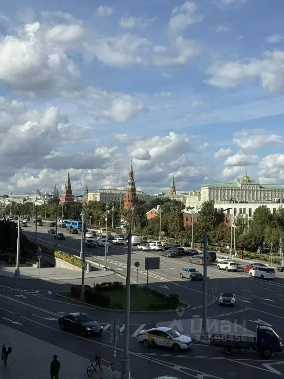 4-к кв. Москва ул. Серафимовича, 2 (111.1 м) - Фото 1