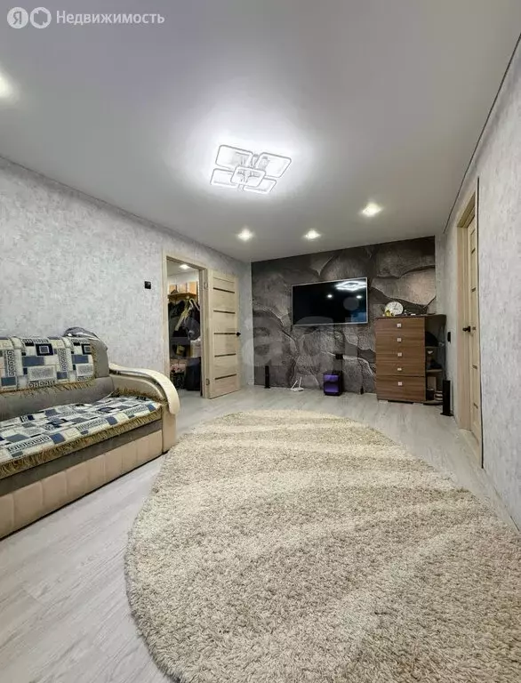 4-комнатная квартира: Катав-Ивановск, Свердловская улица, 48 (64 м) - Фото 1