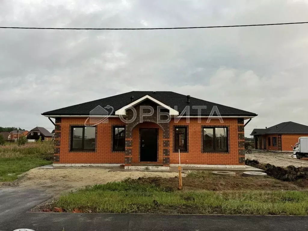 Дом в Тюменская область, Тюменский муниципальный округ, д. Ушакова ул. ... - Фото 2