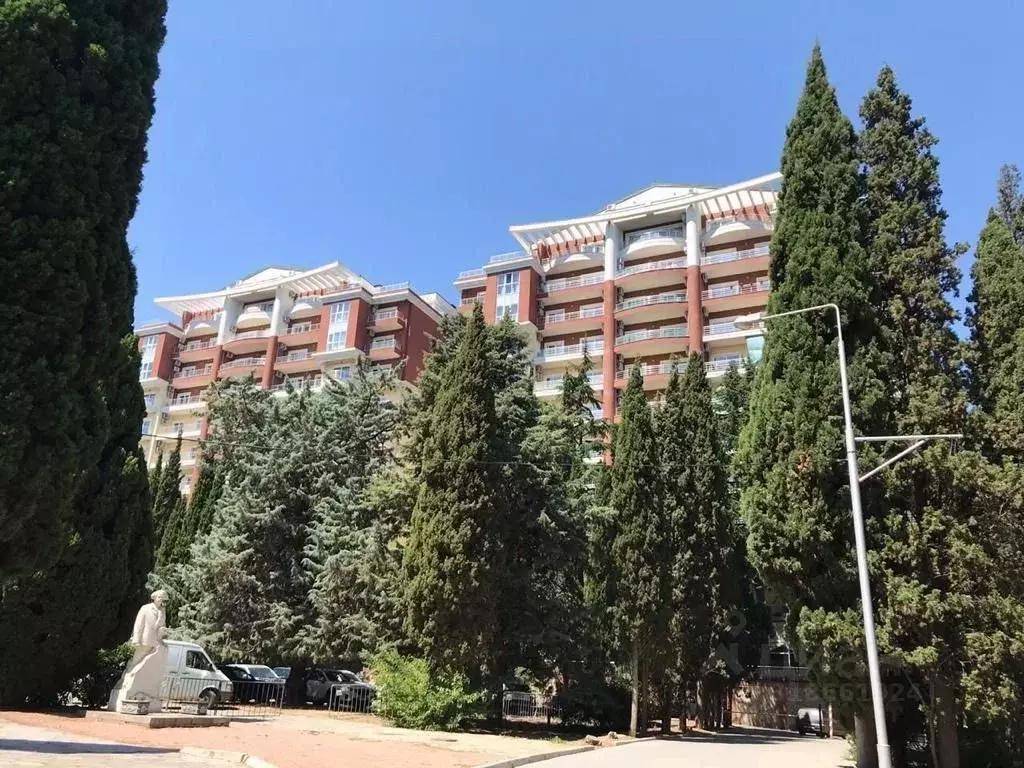 3-к кв. Крым, Алушта ул. Краснофлотская, 1к9 (250.0 м) - Фото 0
