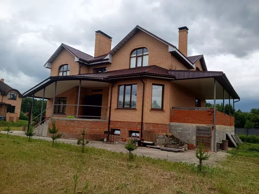Коттедж в Московская область, Домодедово городской округ, д. Красное  ... - Фото 1