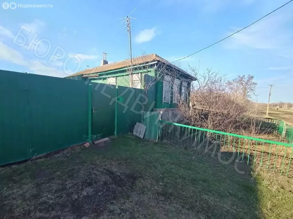 Дом в Аркадакский район, Большежуравское муниципальное образование, ... - Фото 1