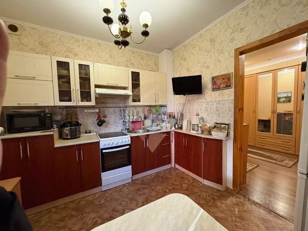 2-к кв. Белгородская область, Старый Оскол Дубрава мкр, 1 кв-л, 10 ... - Фото 0