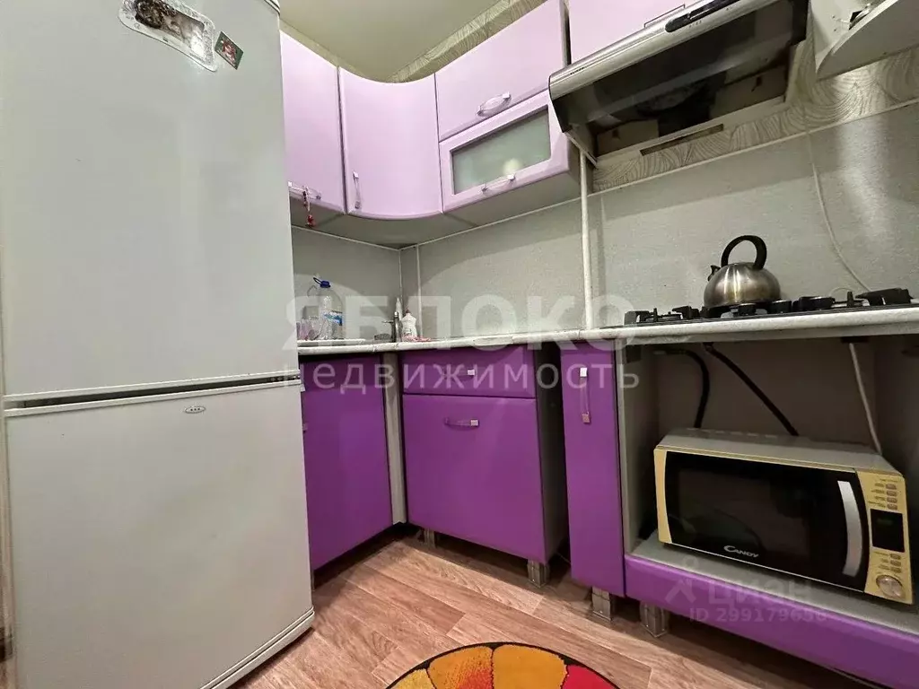 2-к кв. Пермский край, Березники ул. Челюскинцев, 85 (46.0 м) - Фото 0