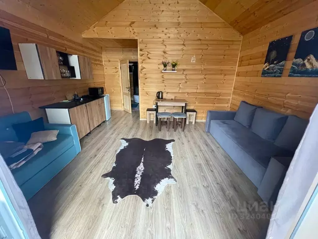 Дом в Карачаево-Черкесия, Зеленчукский район, с. Архыз ул. Водопадная, ... - Фото 1