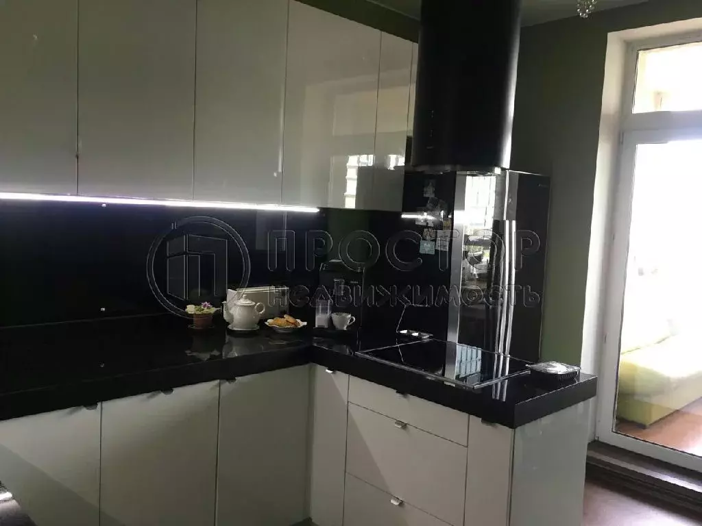 Продается 3-комнатная квартира - Фото 2