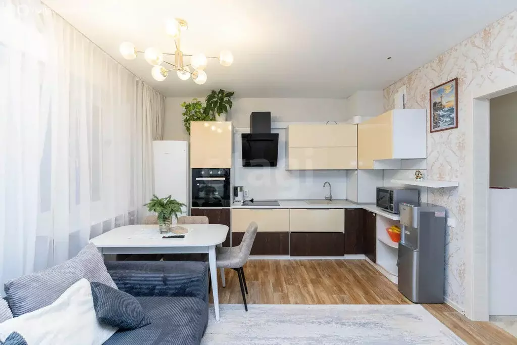 1-комнатная квартира: Тюмень, улица Бориса Житкова, 5к1 (49 м) - Фото 2