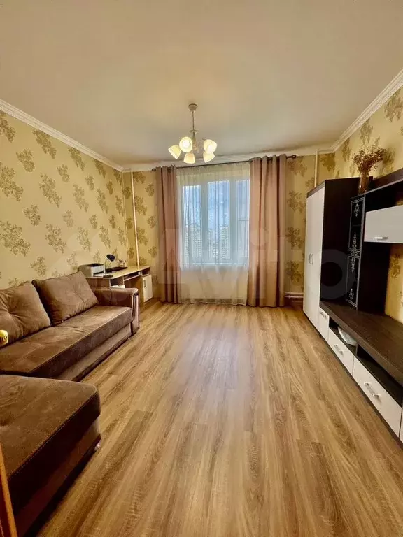 3-к. квартира, 70 м, 14/16 эт. - Фото 1