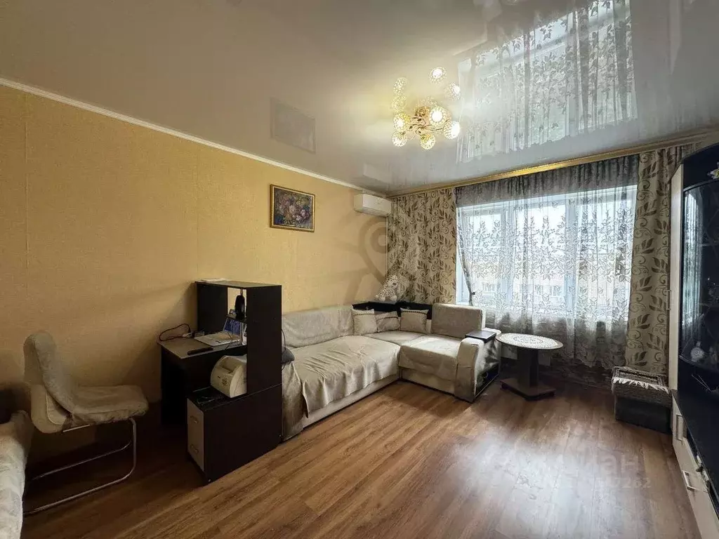 1-к кв. Белгородская область, Старый Оскол Космос мкр, 12 (41.5 м) - Фото 0