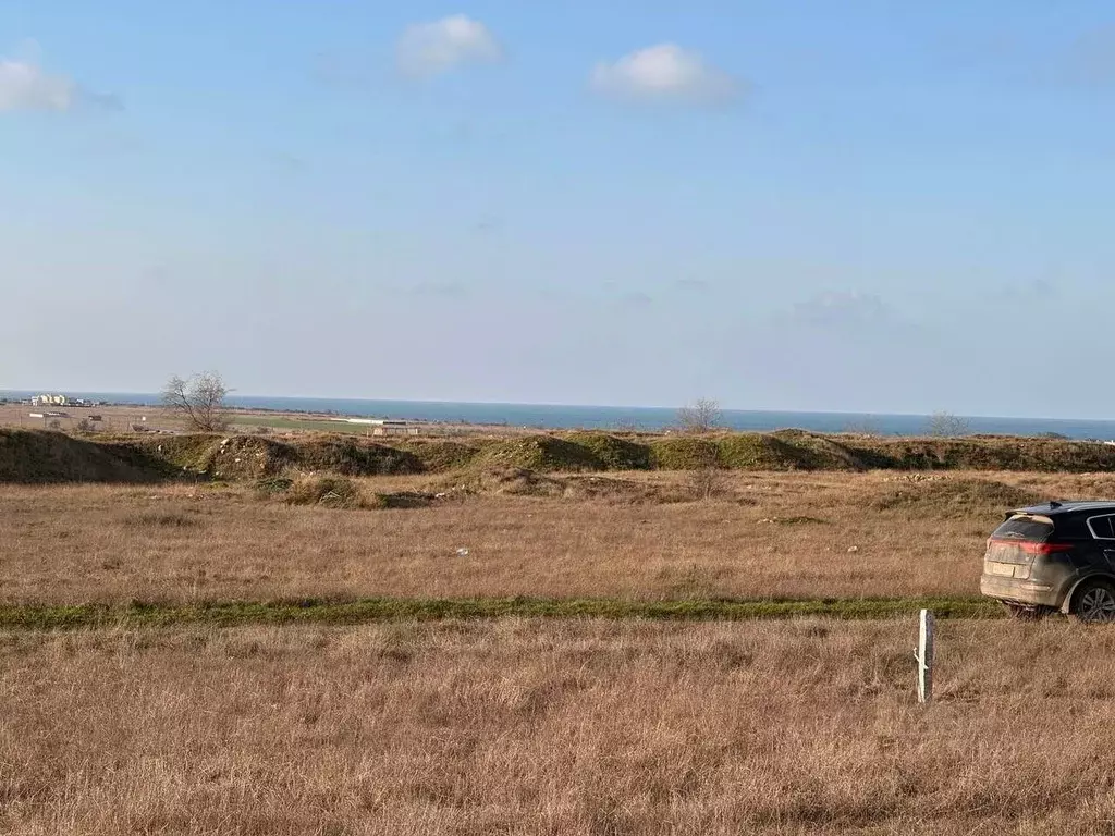 Участок в Крым, Ленинский район, Семисотское с/пос, с. Каменское  (6.0 ... - Фото 1