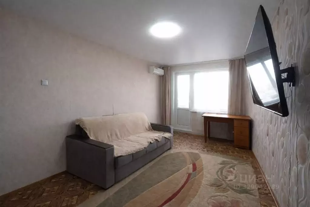 2-к кв. Оренбургская область, Кувандык ул. Маршала Жукова, 7 (45.1 м) - Фото 1
