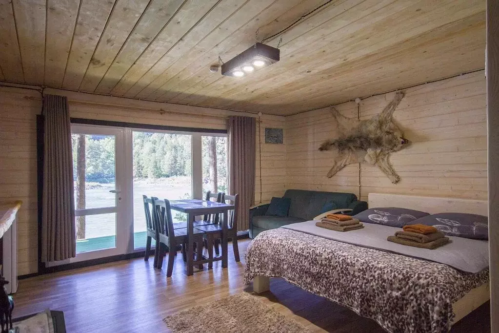 Дом в Алтай, Майминский район Р-256 Чуйский тракт, 489-й км, 1 (30 м) - Фото 1