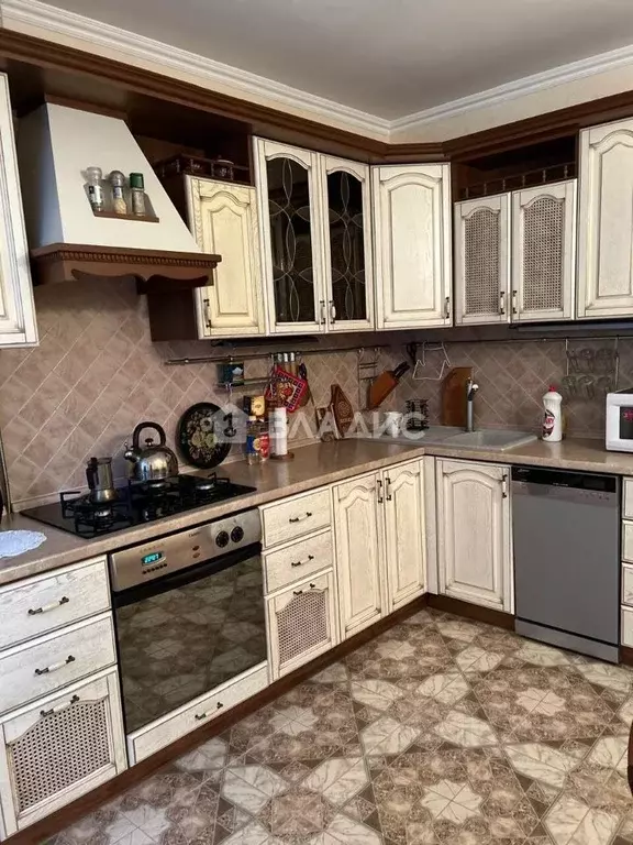 3-к кв. Владимирская область, Владимир ул. Кирова, 6 (101.7 м) - Фото 2