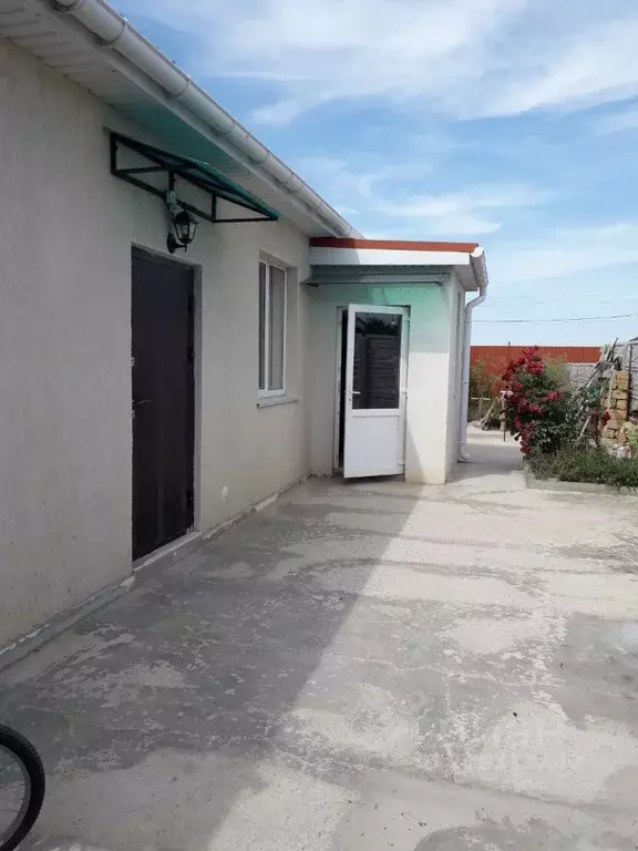 Дом в Крым, Симферопольский район, с. Мирное ул. Украинская (70 м) - Фото 2
