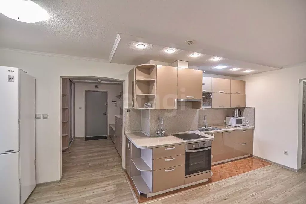 2-к кв. Сахалинская область, Южно-Сахалинск ул. имени Космонавта ... - Фото 2