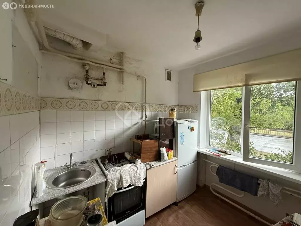 1-комнатная квартира: Волгоград, улица Дзержинского, 43 (30.7 м) - Фото 0