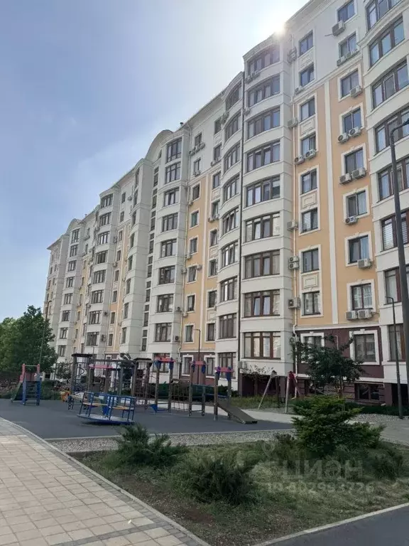 2-к кв. Крым, Симферополь ул. Битакская, 17А (70.0 м) - Фото 0