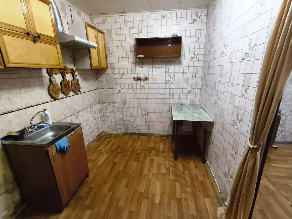 Комната 18 м в 1-к., 2/5 эт. - Фото 0