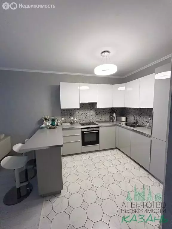 1-комнатная квартира: Казань, улица Алексея Козина, 5 (47 м) - Фото 1