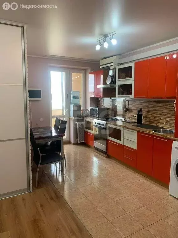 2-комнатная квартира: Ростов-на-Дону, улица Лелюшенко, 1А (56 м) - Фото 1