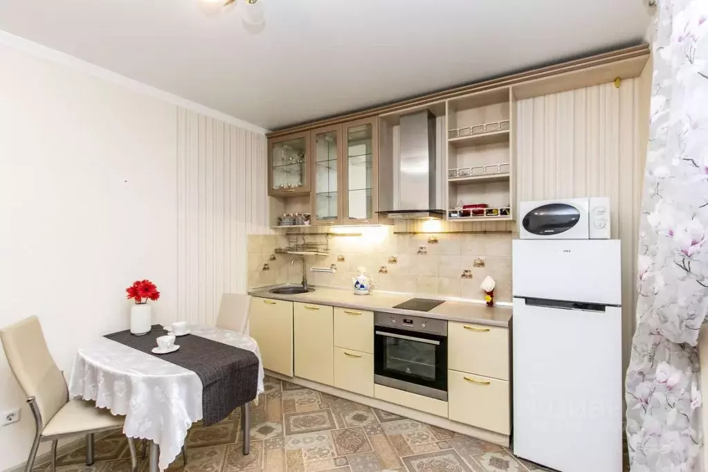 1-к кв. Тюменская область, Тюмень Харьковская ул., 64 (48.5 м) - Фото 2