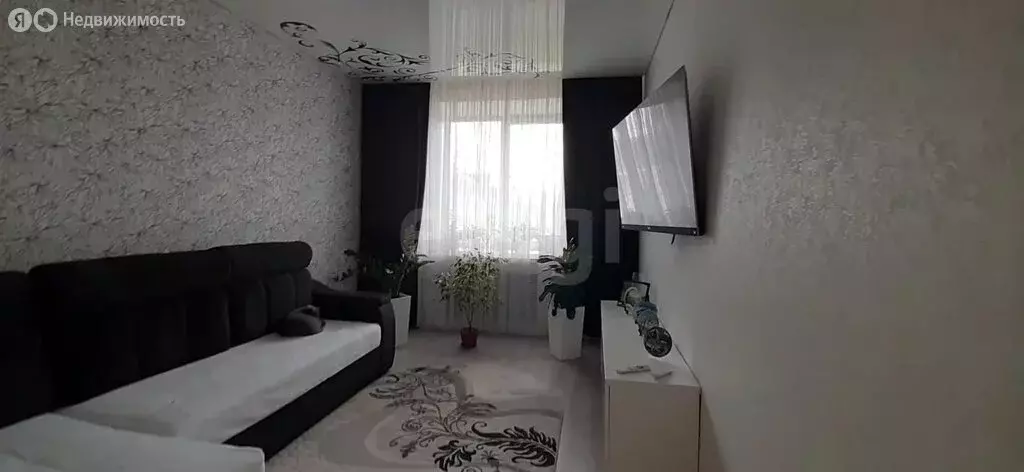 3-комнатная квартира: Миасс, Ильменская улица, 87 (65.2 м) - Фото 1