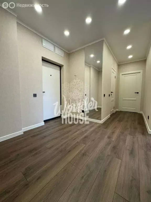 2-комнатная квартира: Тюмень, улица 50 лет Октября, 63Г (58.9 м) - Фото 0