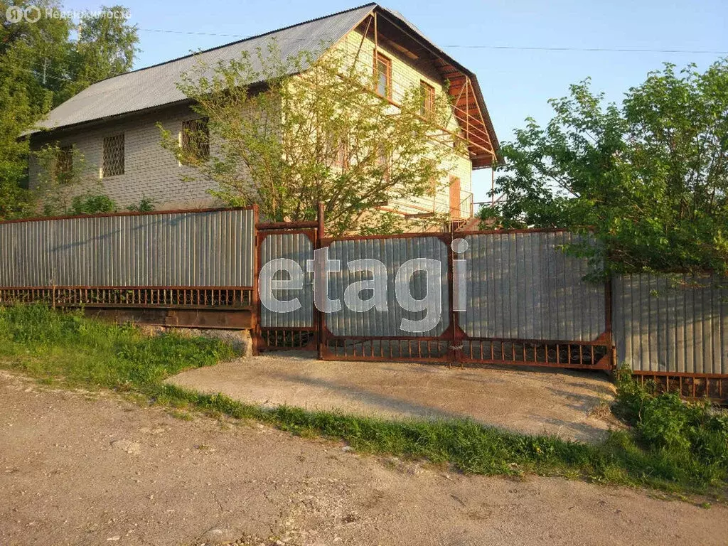 Дом в Альметьевск, улица Лисина, 12 (205.4 м) - Фото 0