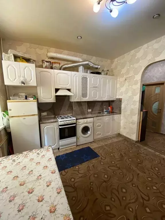Комната 36 м в 3-к., 1/5 эт. - Фото 0