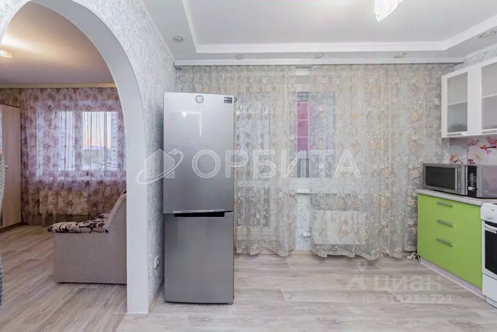 1-к кв. Тюменская область, Тюмень ул. Павла Шарова, 7к2 (40.8 м) - Фото 0