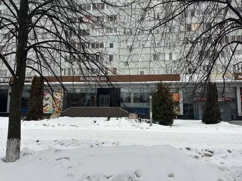 Помещение свободного назначения в Татарстан, Набережные Челны просп. ... - Фото 1